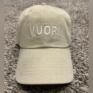 NWT Vuori Signal Dad Hat